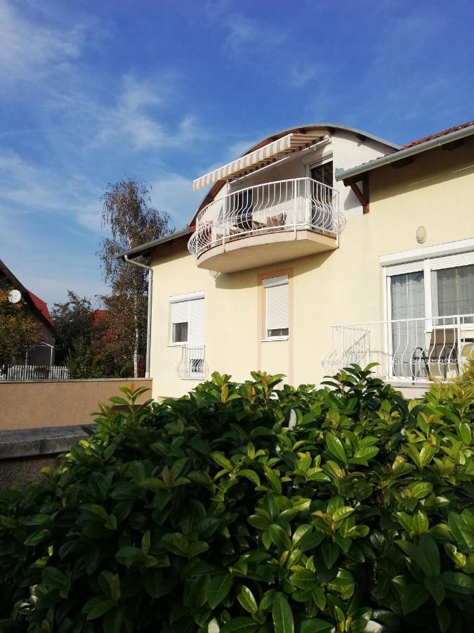 Ferienwohnung Var-Lak Apartman Hévíz Exterior foto