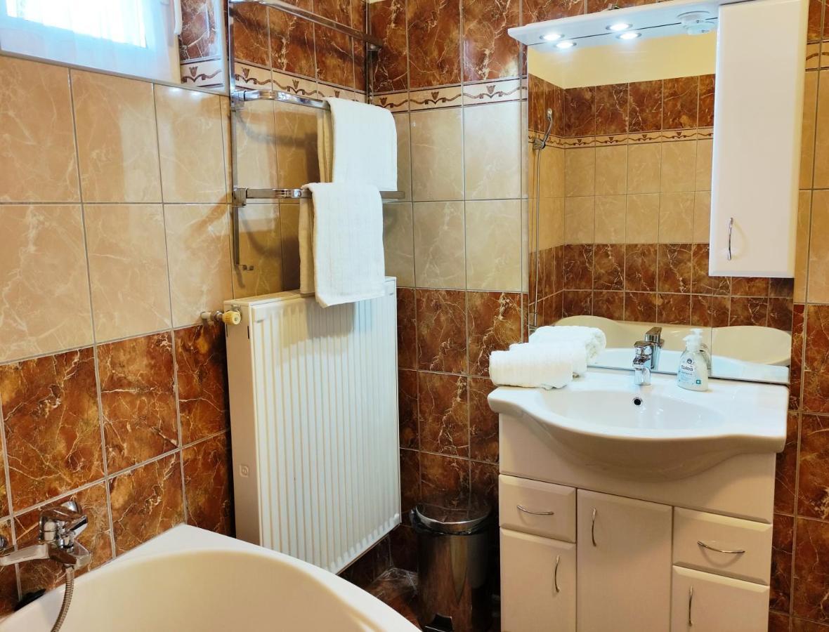 Ferienwohnung Var-Lak Apartman Hévíz Exterior foto